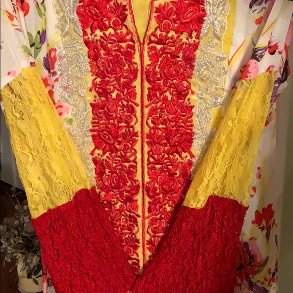 Red and yellow two piece Pakistani gown dupatta - Picture 4 of 4